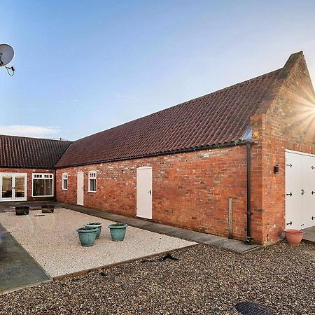 Finest Retreats - South Barn Villa Winestead Eksteriør billede