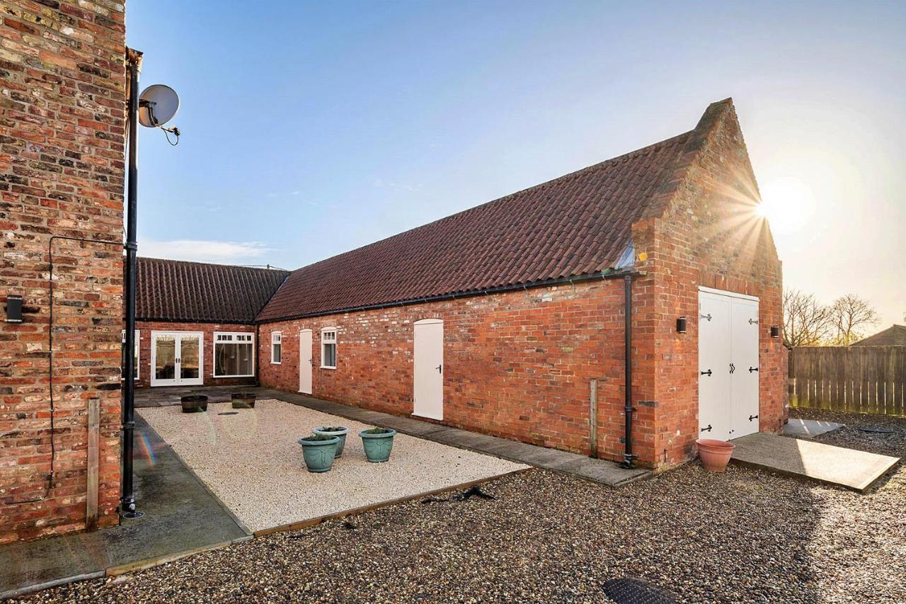 Finest Retreats - South Barn Villa Winestead Eksteriør billede